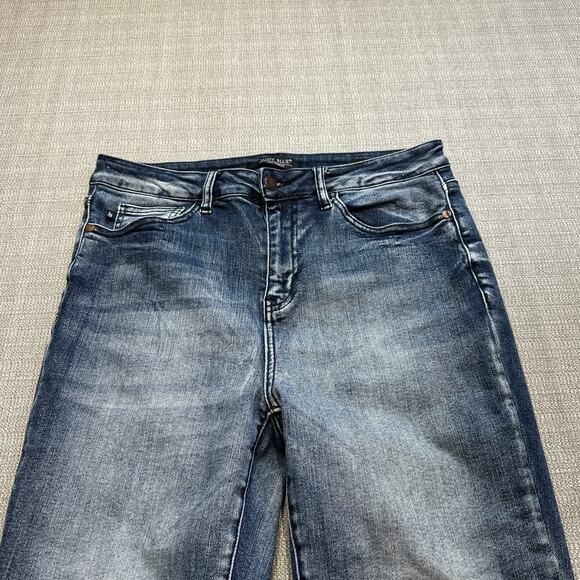 Judy Blue Women's Blue Jeans - Picture 3 of 12